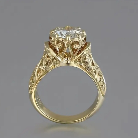 Beautiful Gold & Diamond Fashion Ring - Picture 2 of 5